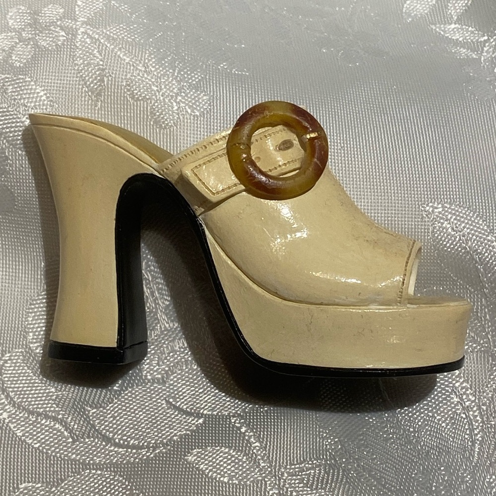 Platform shoe ornament with original packaging and certificate of authenticity